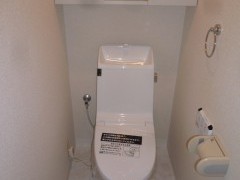 壁・床・トイレ本体を変える事によりこんなにも変わります！