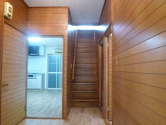 急だった階段は